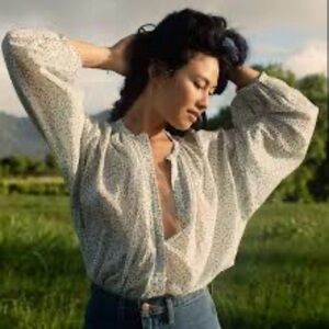 Doen Jane Blouse Blue Wildflower Women’s Large Button Front Prairie quiet luxury